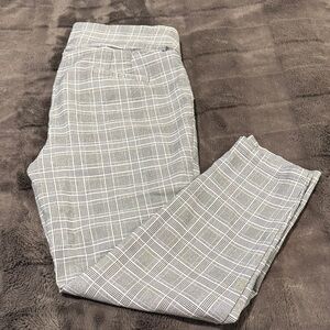 Womenβs patterned trousers (skinny leg)